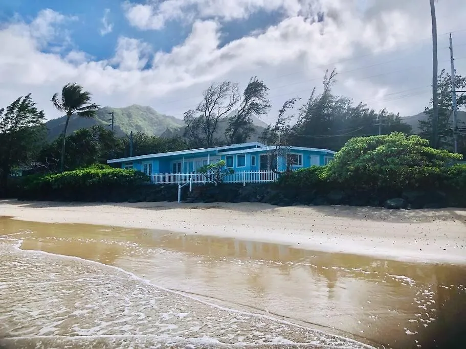 Dom wakacyjny Moeʻuhane Kai Beach Front Home Hau'ula